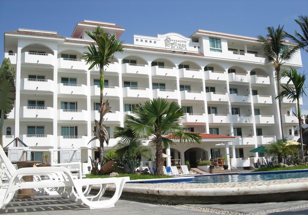 Torreblanca Beach Hotel And Suites Guayabitos - Desayuno Y Comida Incluido Ринкон де Гуаябитос Екстериор снимка