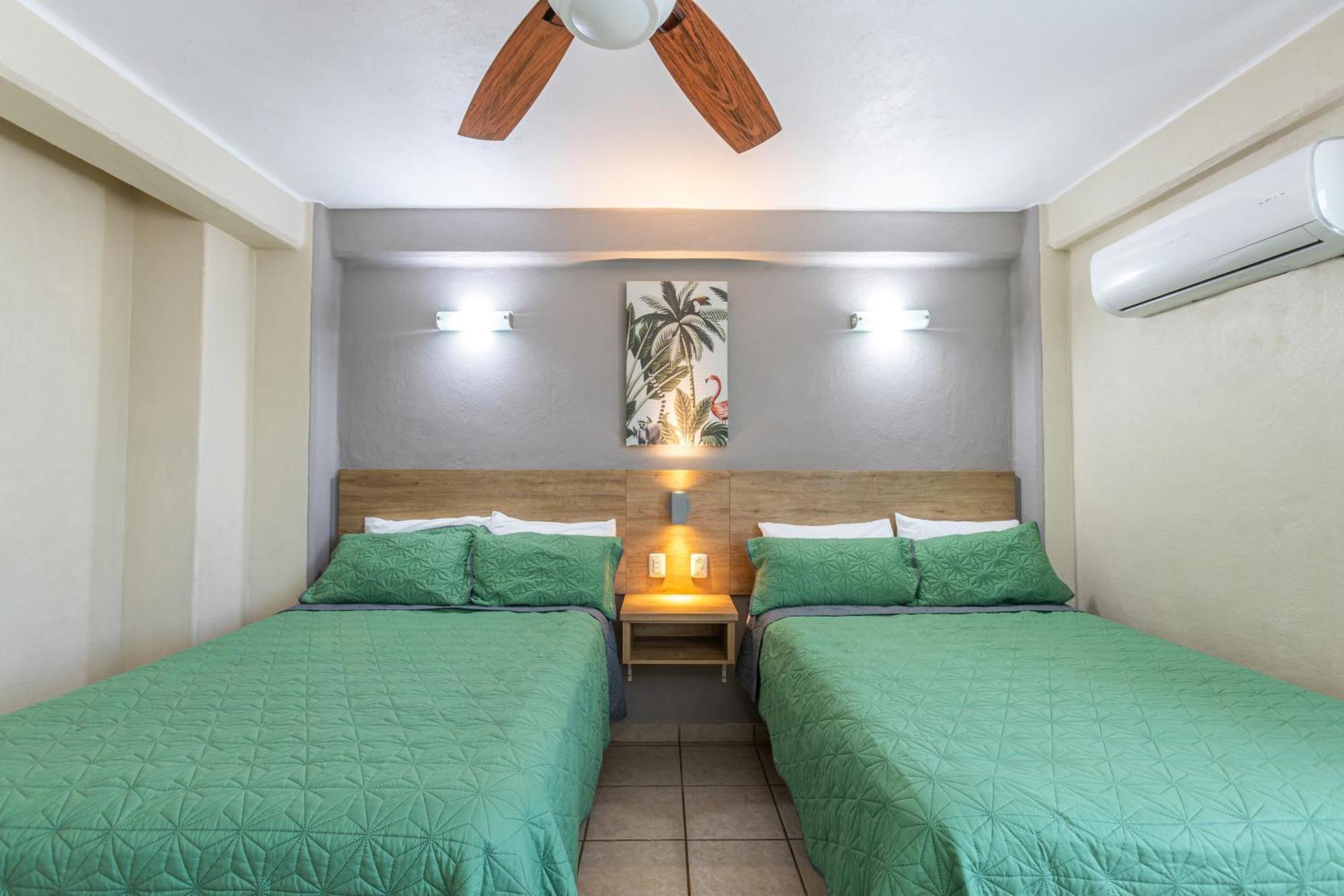 Torreblanca Beach Hotel And Suites Guayabitos - Desayuno Y Comida Incluido Ринкон де Гуаябитос Екстериор снимка